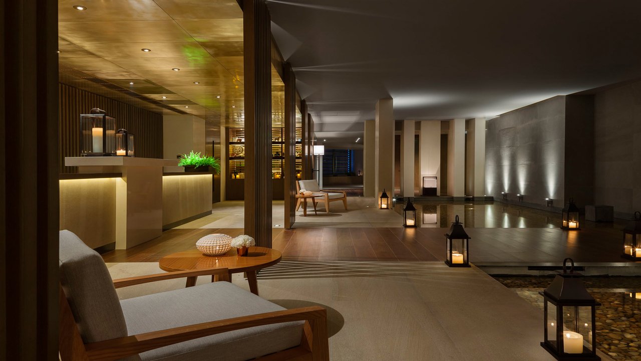 Hotel & Hospitality Interiors
